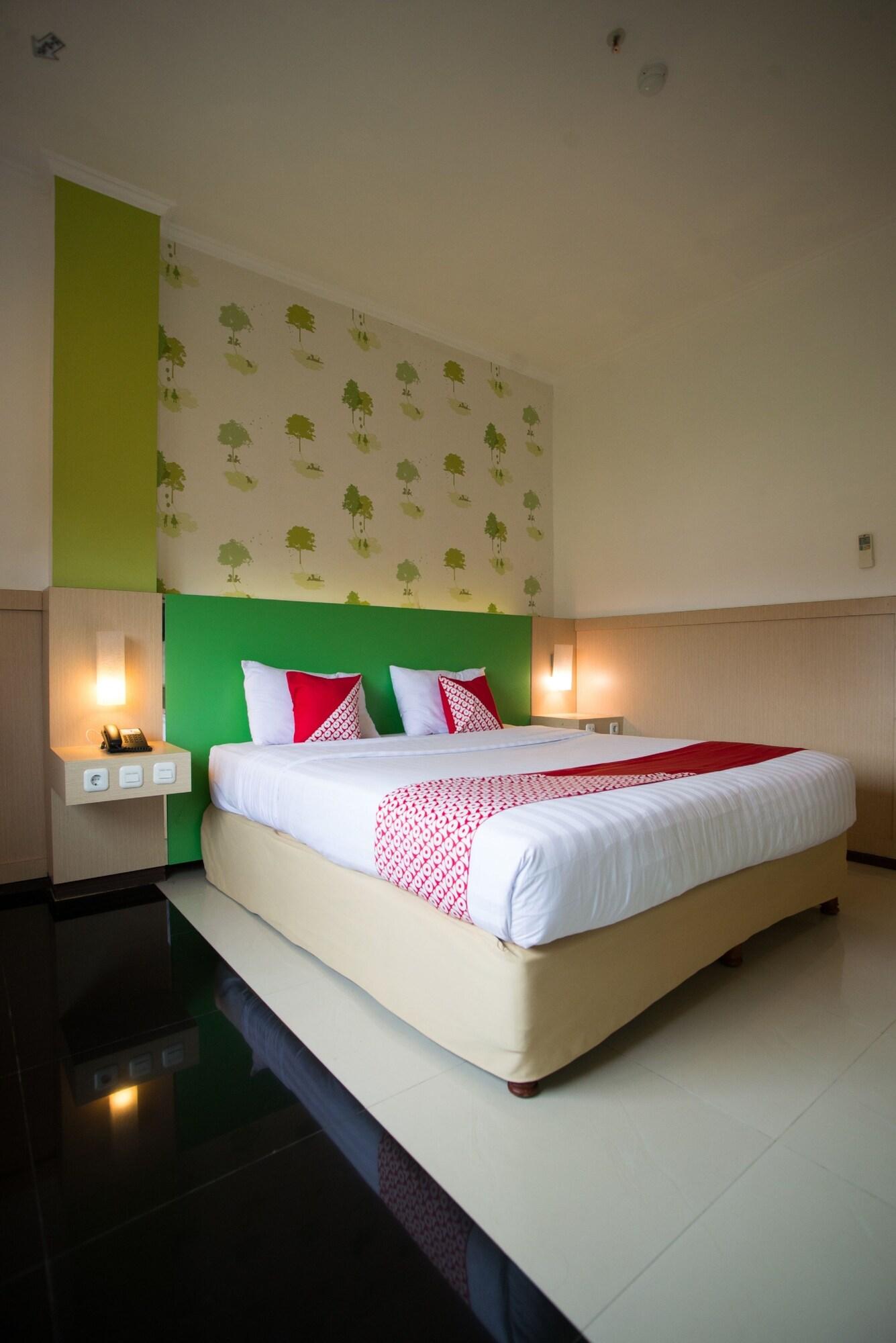 סמרינדה Royal Park Hotel מראה חיצוני תמונה