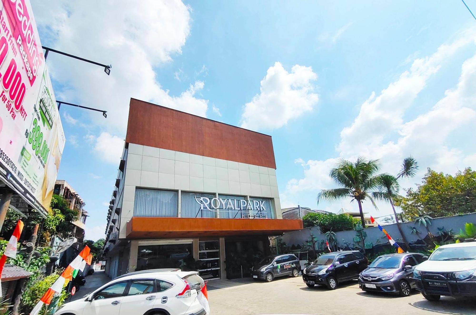סמרינדה Royal Park Hotel מראה חיצוני תמונה