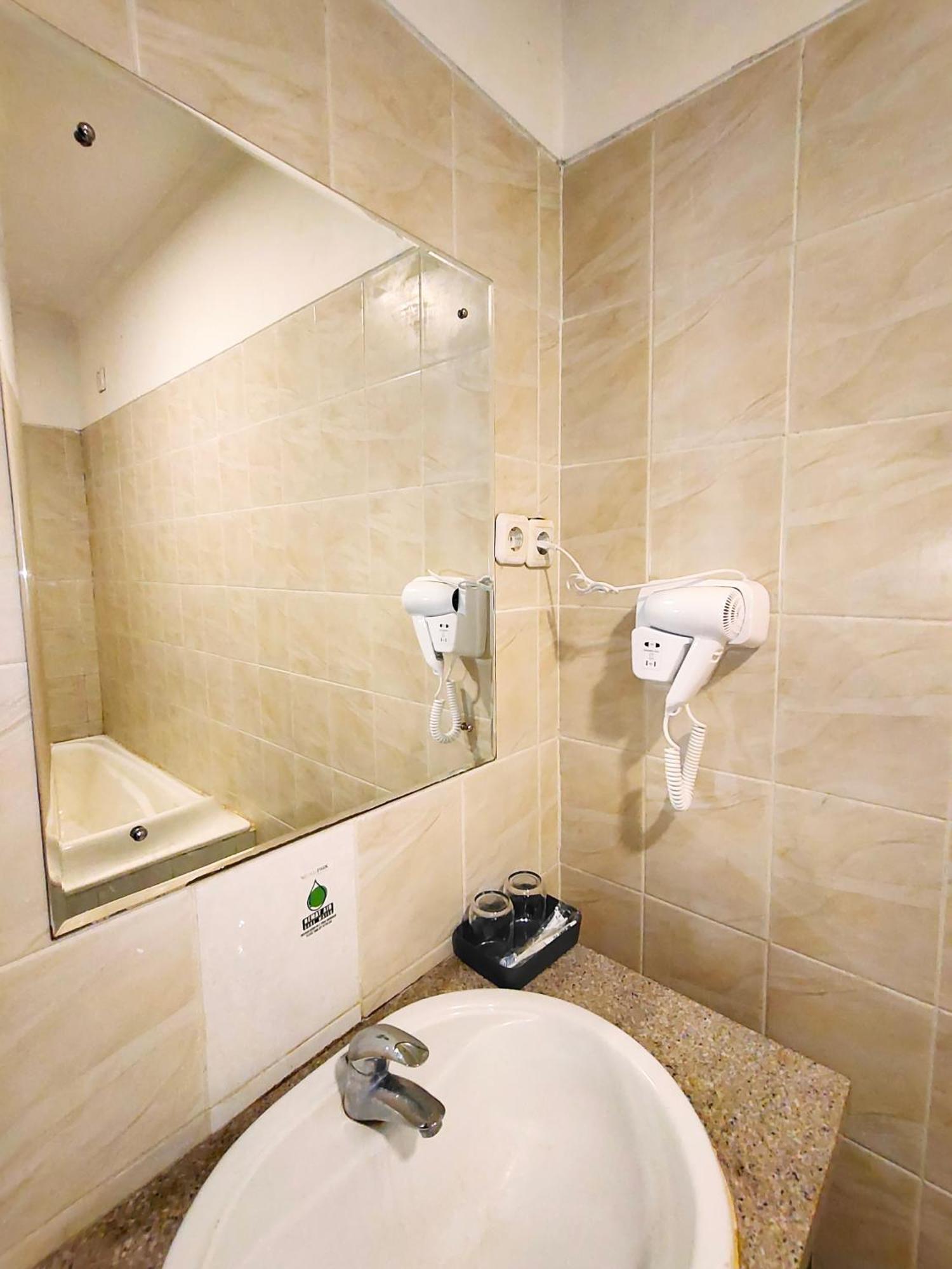 סמרינדה Royal Park Hotel מראה חיצוני תמונה