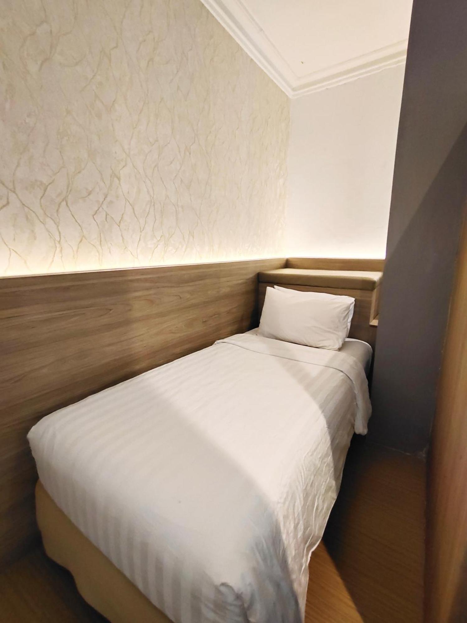 סמרינדה Royal Park Hotel מראה חיצוני תמונה